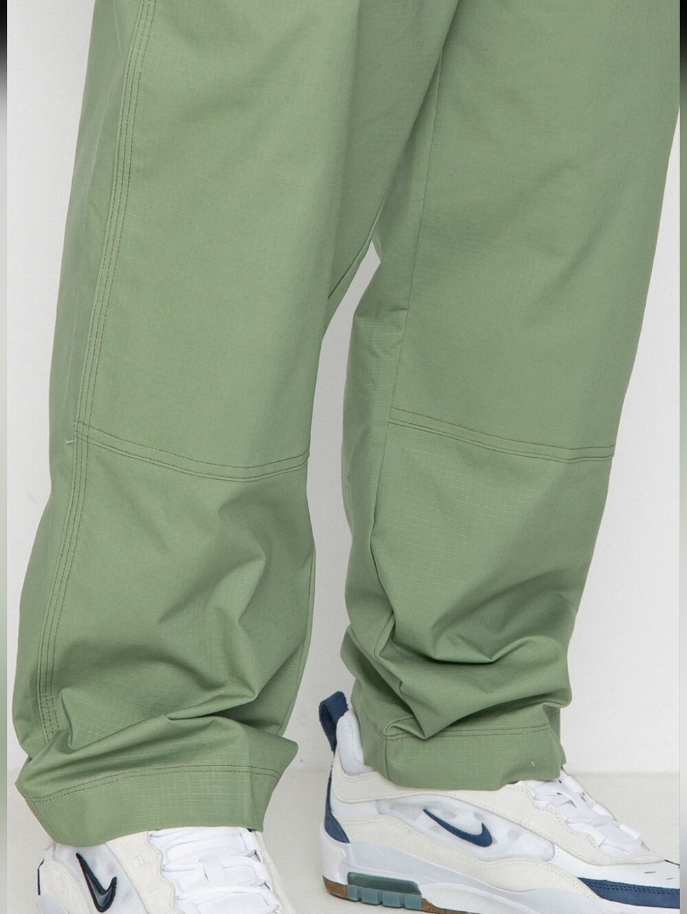 Nike Men's Sage Green Cargo Pants
